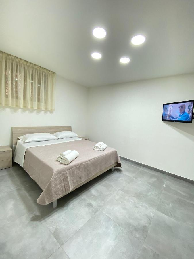 The Gate Apartment Napoli Esterno foto
